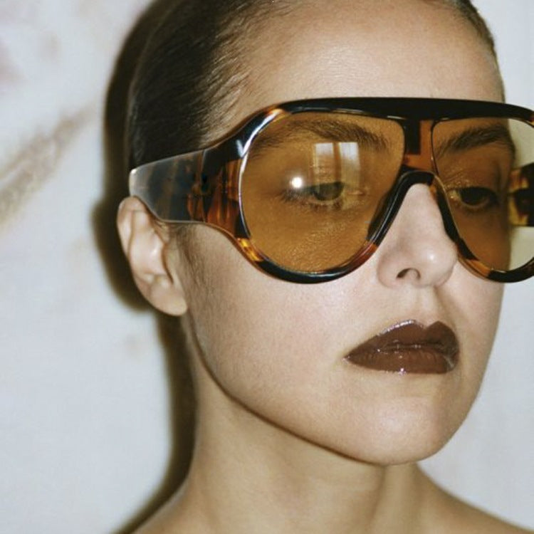 Large Frame Pilot Sunglasses