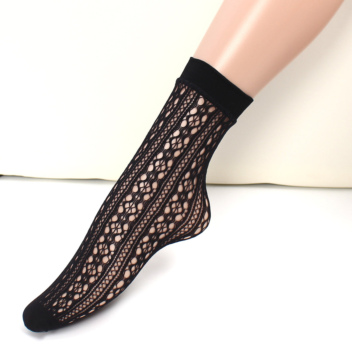 Women Hollow-Out Short Fishnet Socks Lace Trim Retro Style