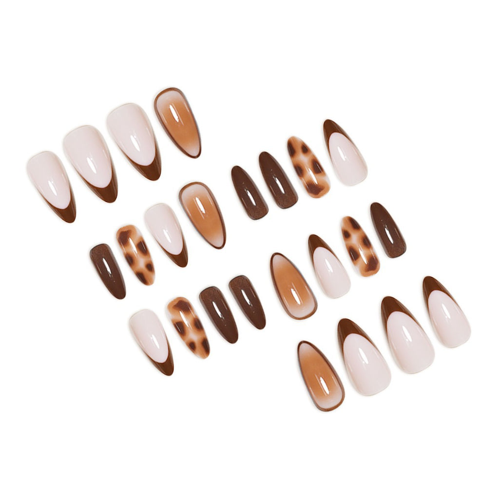 Wearing leopard-print nails enhances skin brightness.