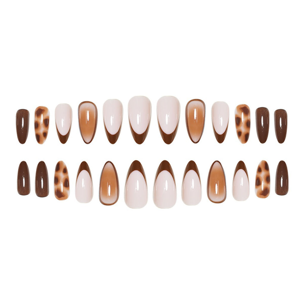 Wearing leopard-print nails enhances skin brightness.