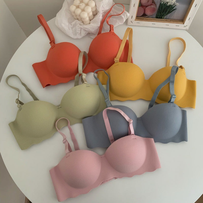 Gather the bras without underwire