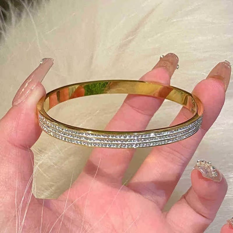 Stainless Steel Beaded Chain Bracelet with Zirconia Star Motif