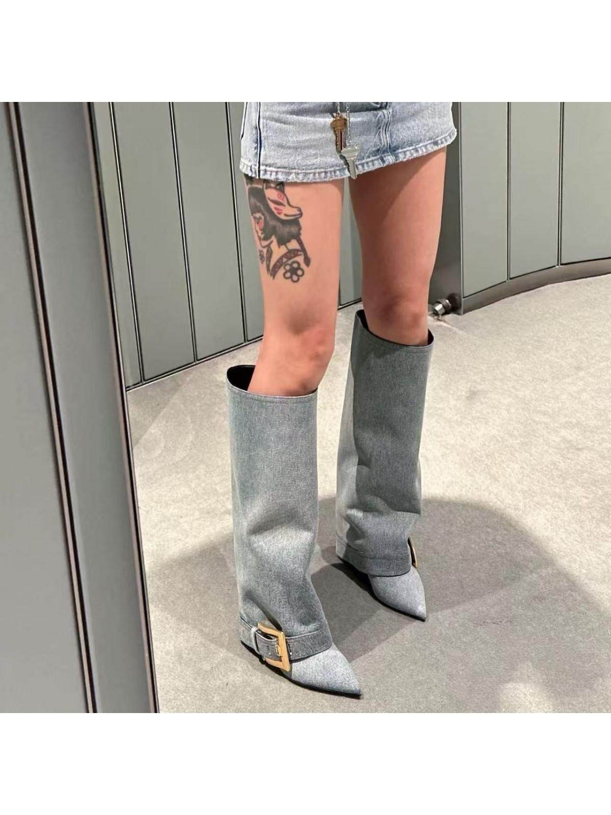 Pointed-toe stiletto heels with pleats