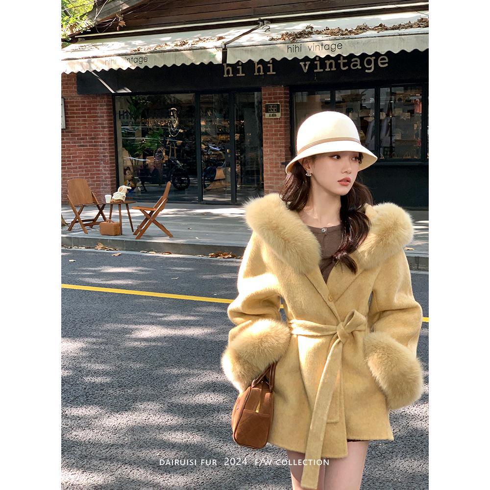 Women's Wool Blend Coat with Detachable Fox Fur