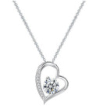 Hollow Zircon Heart Pendant Fashion Jewelry Necklace